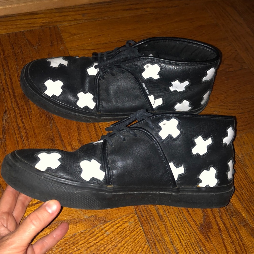 Vans Black and White Leather mid-rise